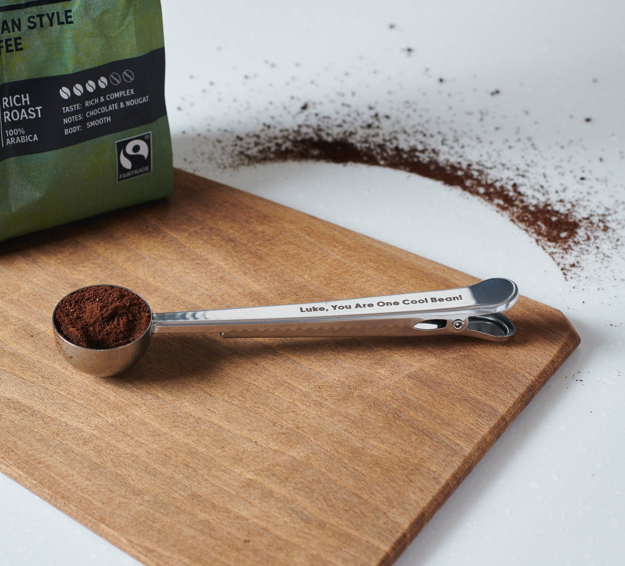 Oakdene Designs Food / Drink Personalised Coffee Scoop and Clip - Engraved Coffee Measuring Spoon - Custom Coffee Lover's Gift - Coffee Bag Clip