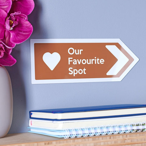 Oakdene Designs Home Decor Personalised Tourist Road Sign