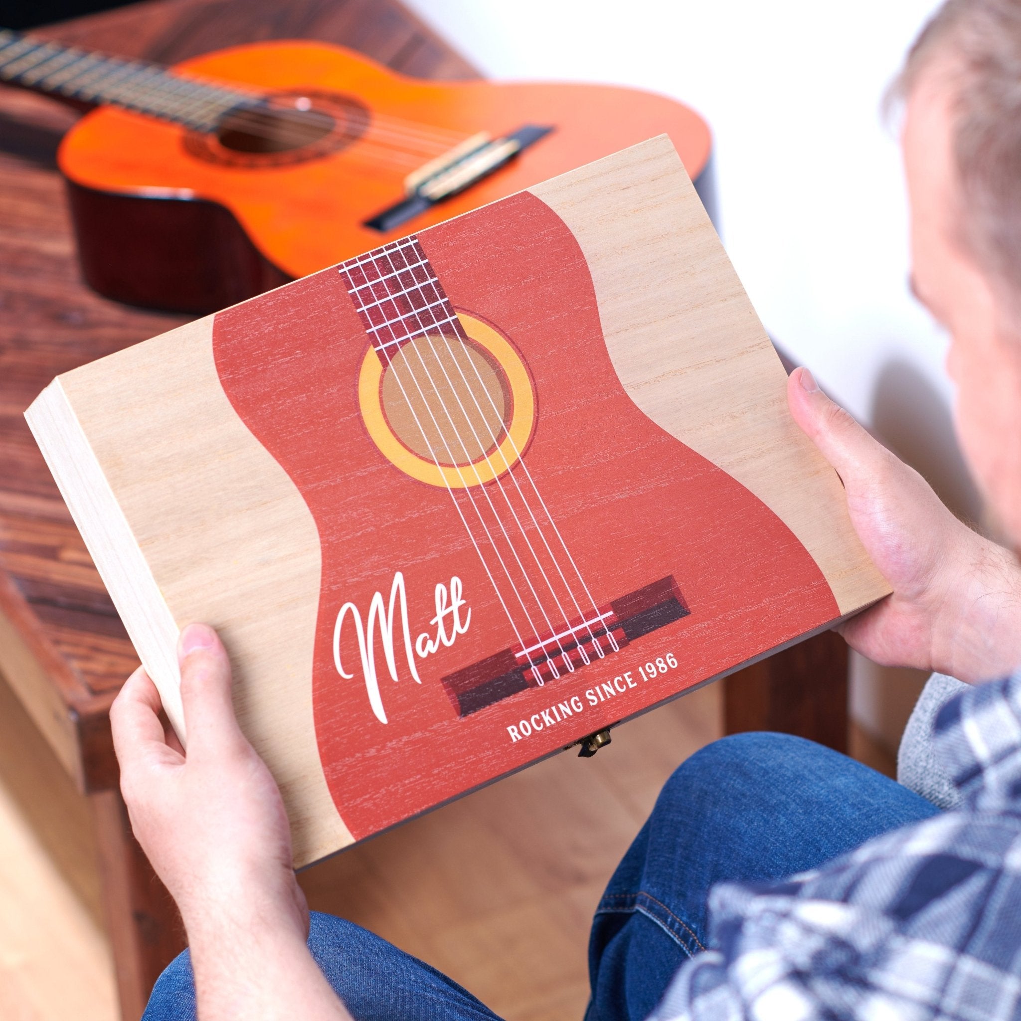 Oakdene Designs Keepsakes & Tokens Personalised Guitar Gift Set