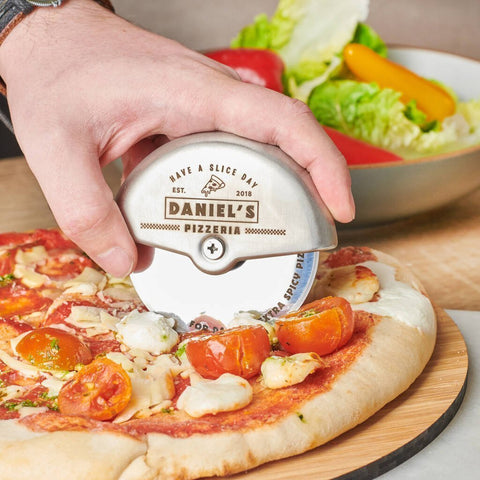 Personalised Pizza Board And Cutter Set - Oakdene Designs